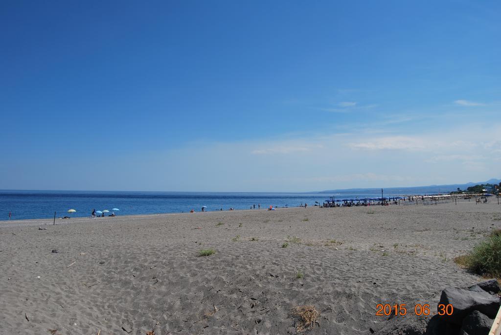Appartement Baia Degli Dei à Giardini-Naxos Extérieur photo
