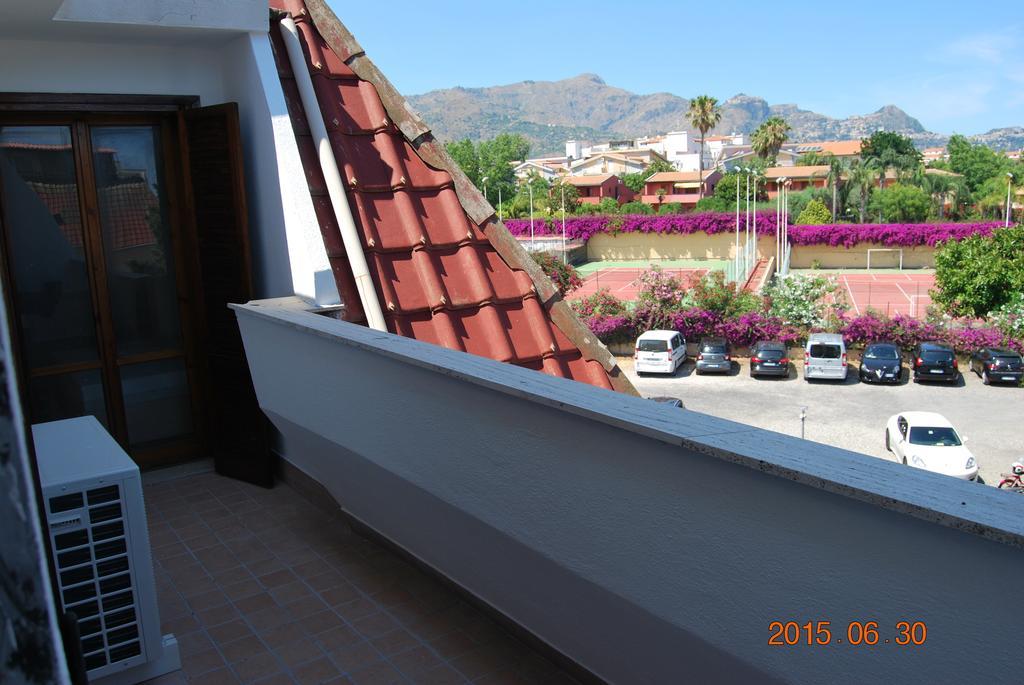 Appartement Baia Degli Dei à Giardini-Naxos Chambre photo