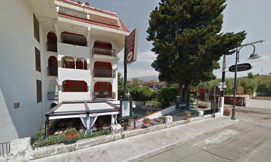 Appartement Baia Degli Dei à Giardini-Naxos Extérieur photo